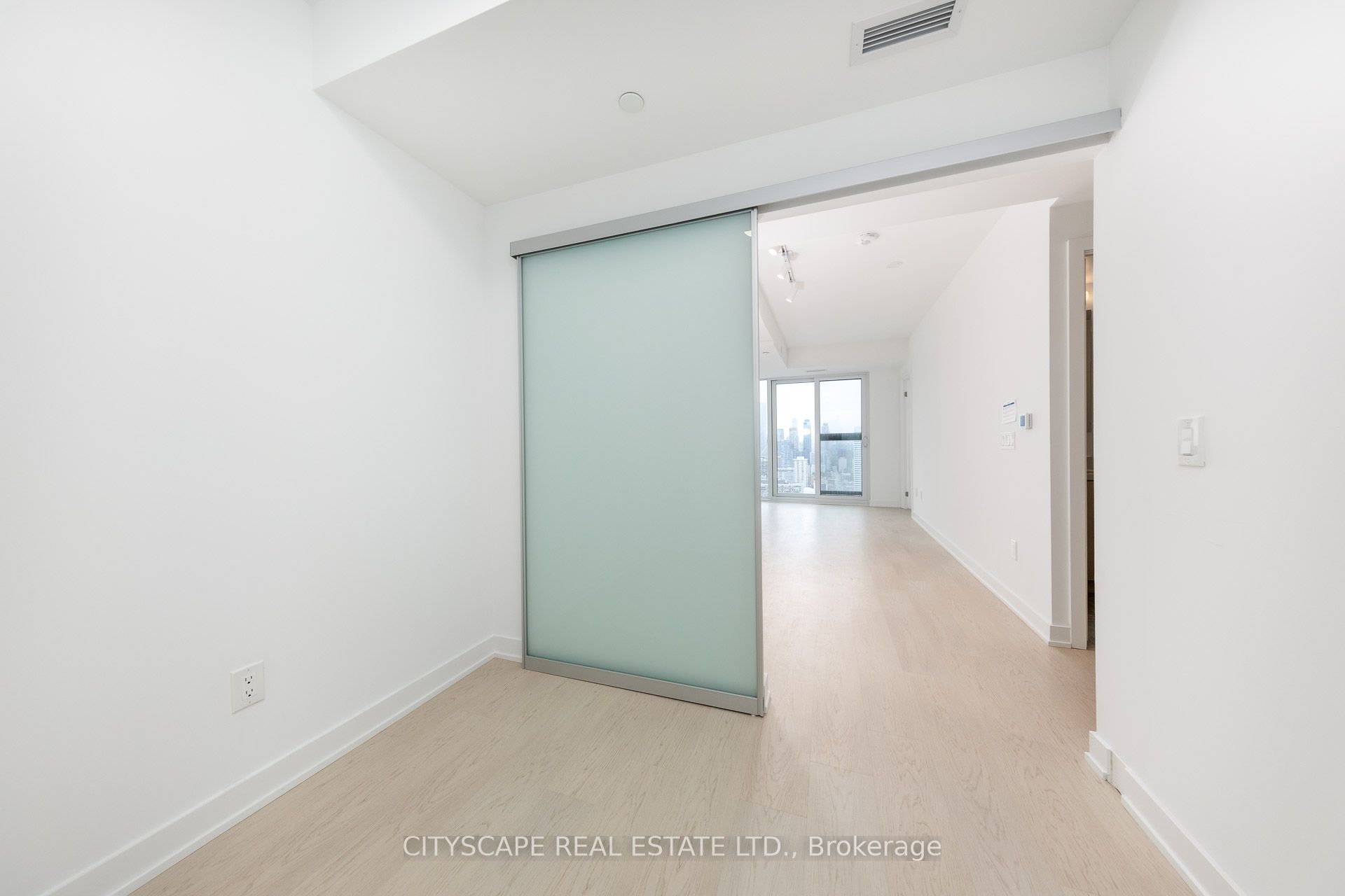 Additional image 5 of 4805-252 Church Street, Toronto, ON, M5B 0E6