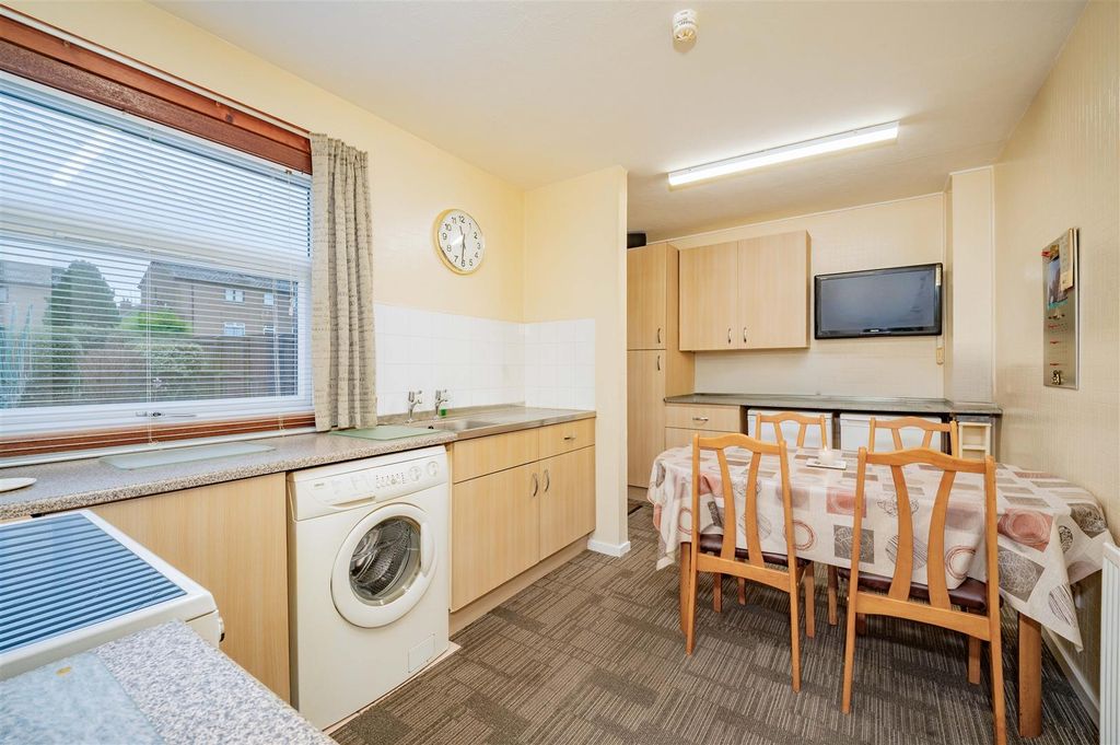 Additional image 6 of 3 bed semi-detached house for saleHelmsdale Crescent, Dundee DD3