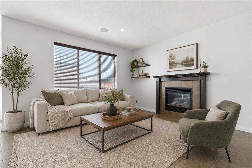 Additional image 5 of 121 Copperstone Close SE, Calgary, AB, T2Z0P4
