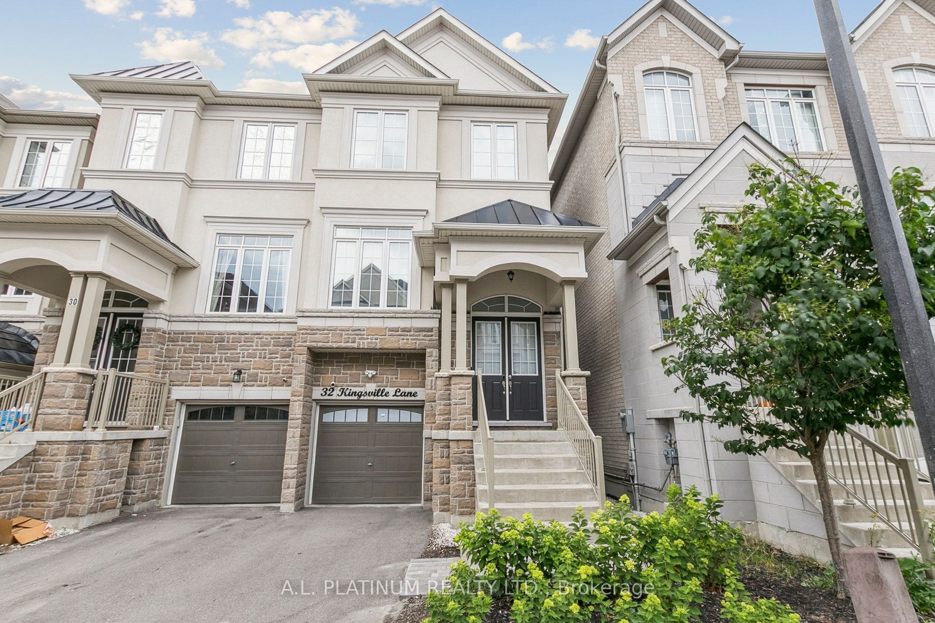 32 Kingsville Lane, Richmond Hill, ON, L4C 7V6