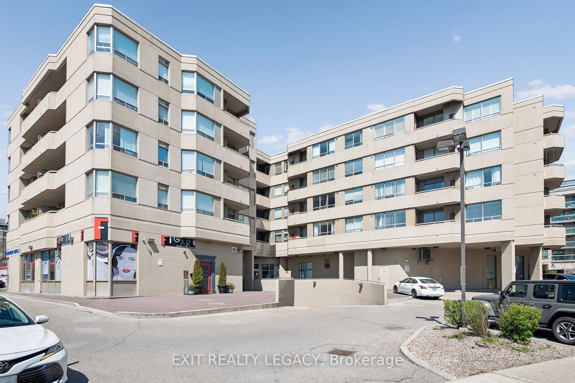 304-555 Wilson Hts Boulevard, Toronto, ON, M3H 6B5