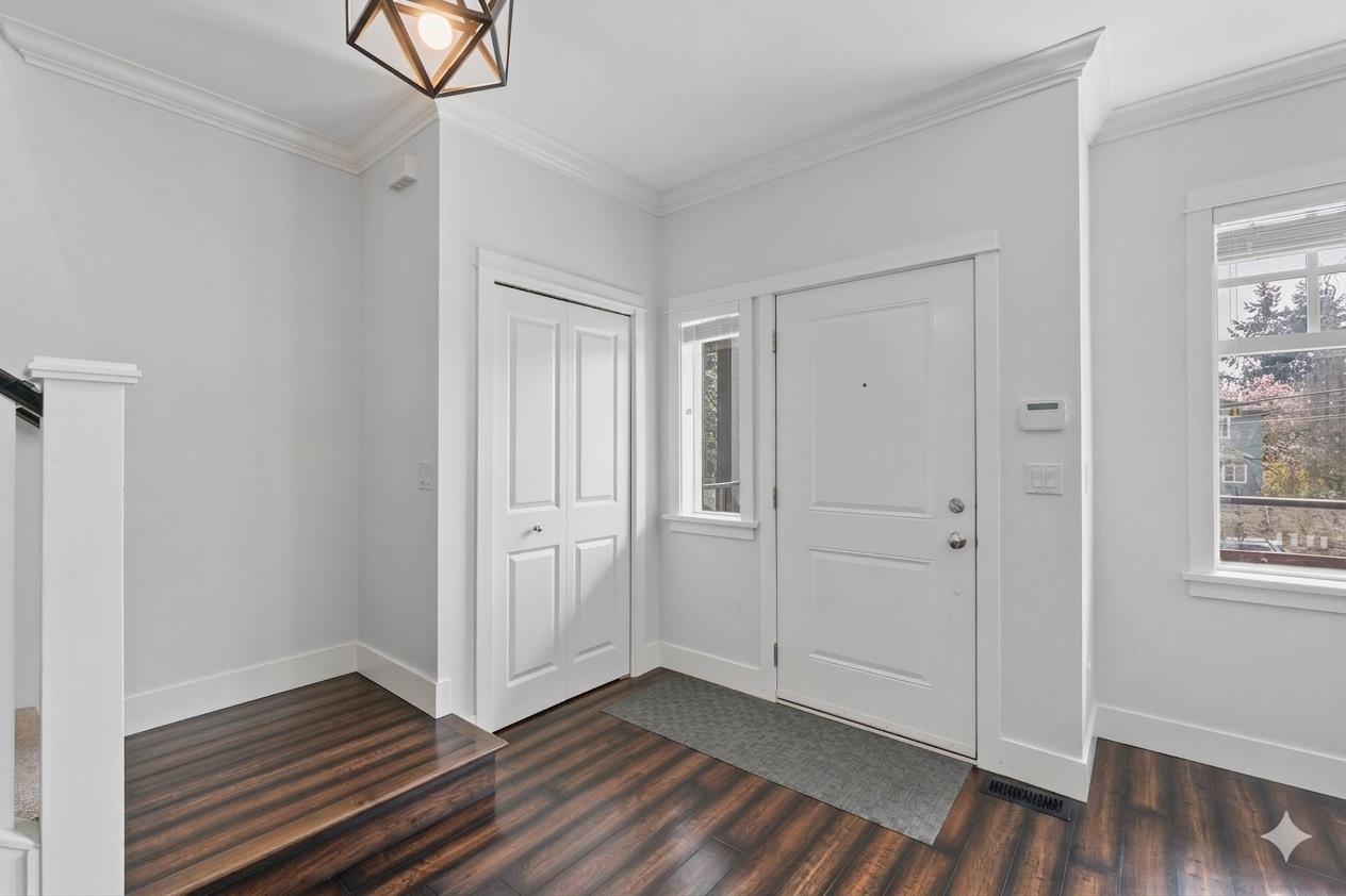 Additional image 4 of 331 Keary Street, New Westminster, BC, V3L 3L2