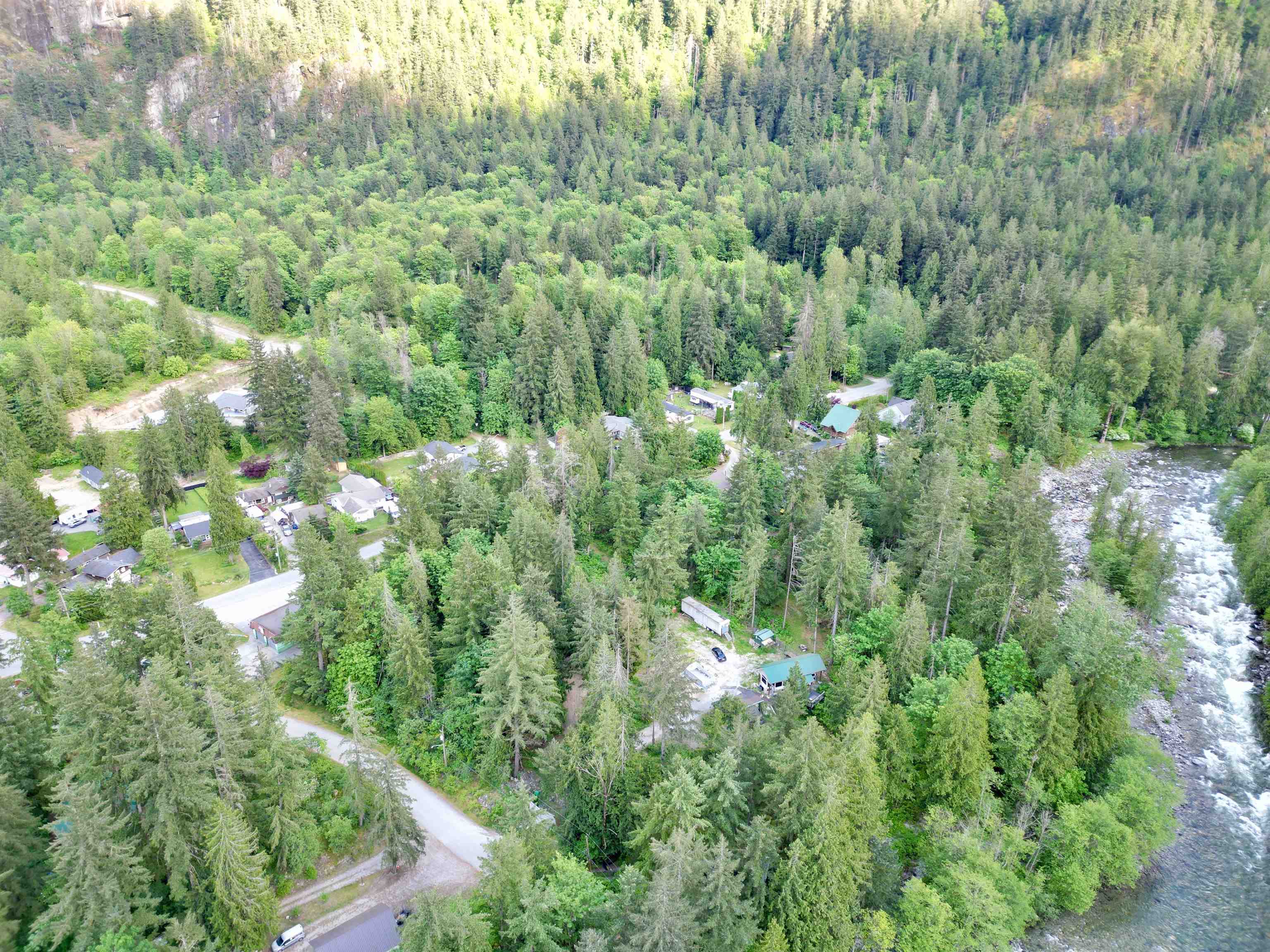 Additional image 3 of 63560 Old Yale Road, Hope, BC, V0X 1L2