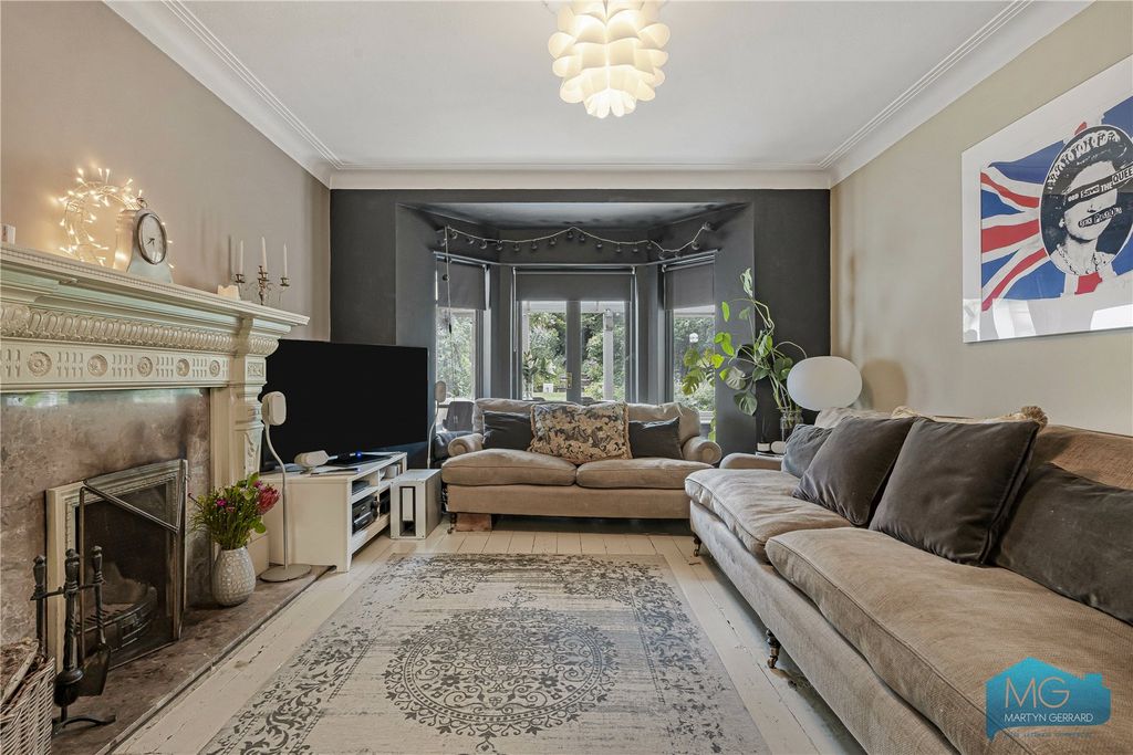 Additional image 4 of 3 bed detached house for saleHendon Wood Lane, Mill Hill, London NW7