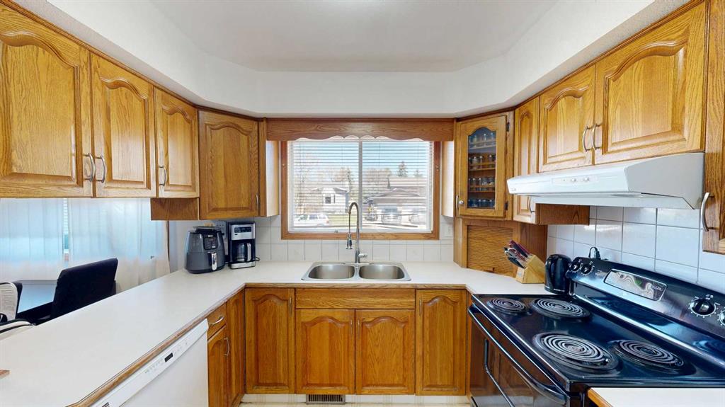 Additional image 2 of 2119 17a Avenue, Coaldale, AB, T1M 1K3