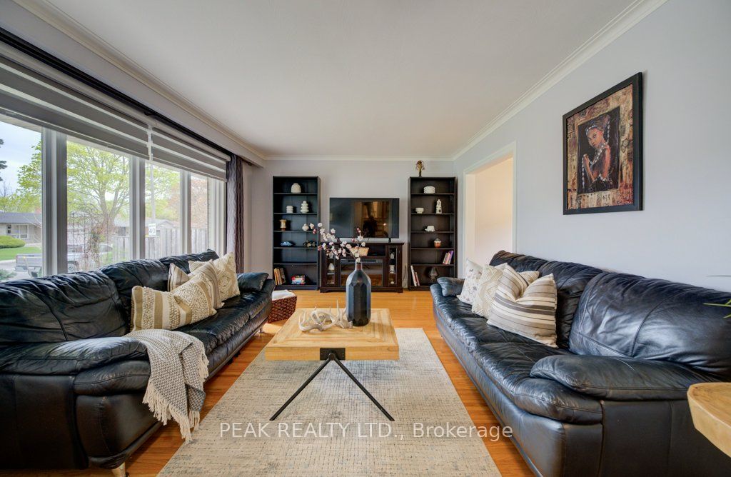 Additional image 5 of 2235 Waycross Crescent, Mississauga, ON, L5K 1J5