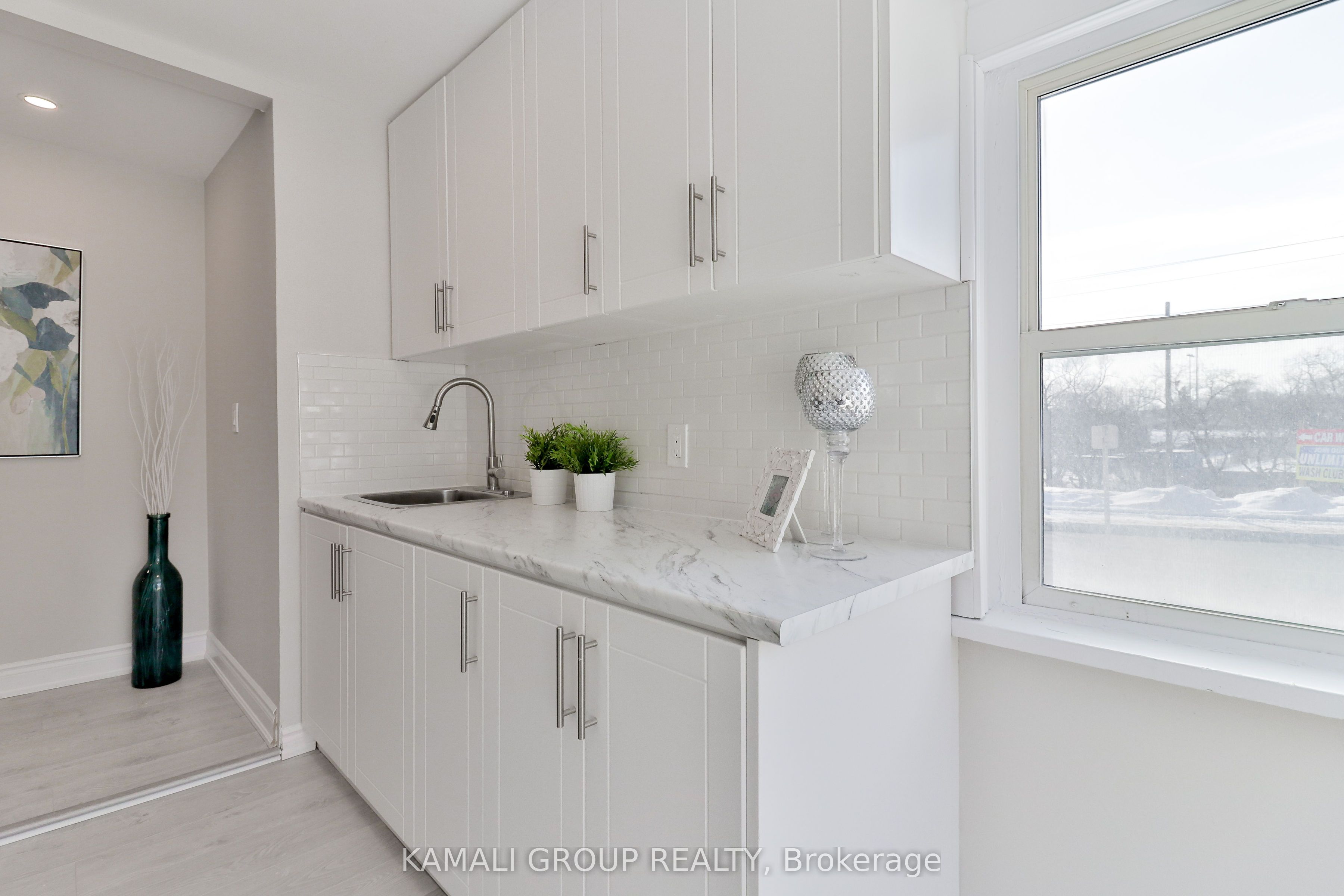 Additional image 4 of Unit 2-93 Mcmillan Drive, Oshawa, ON, L1G 3Z7