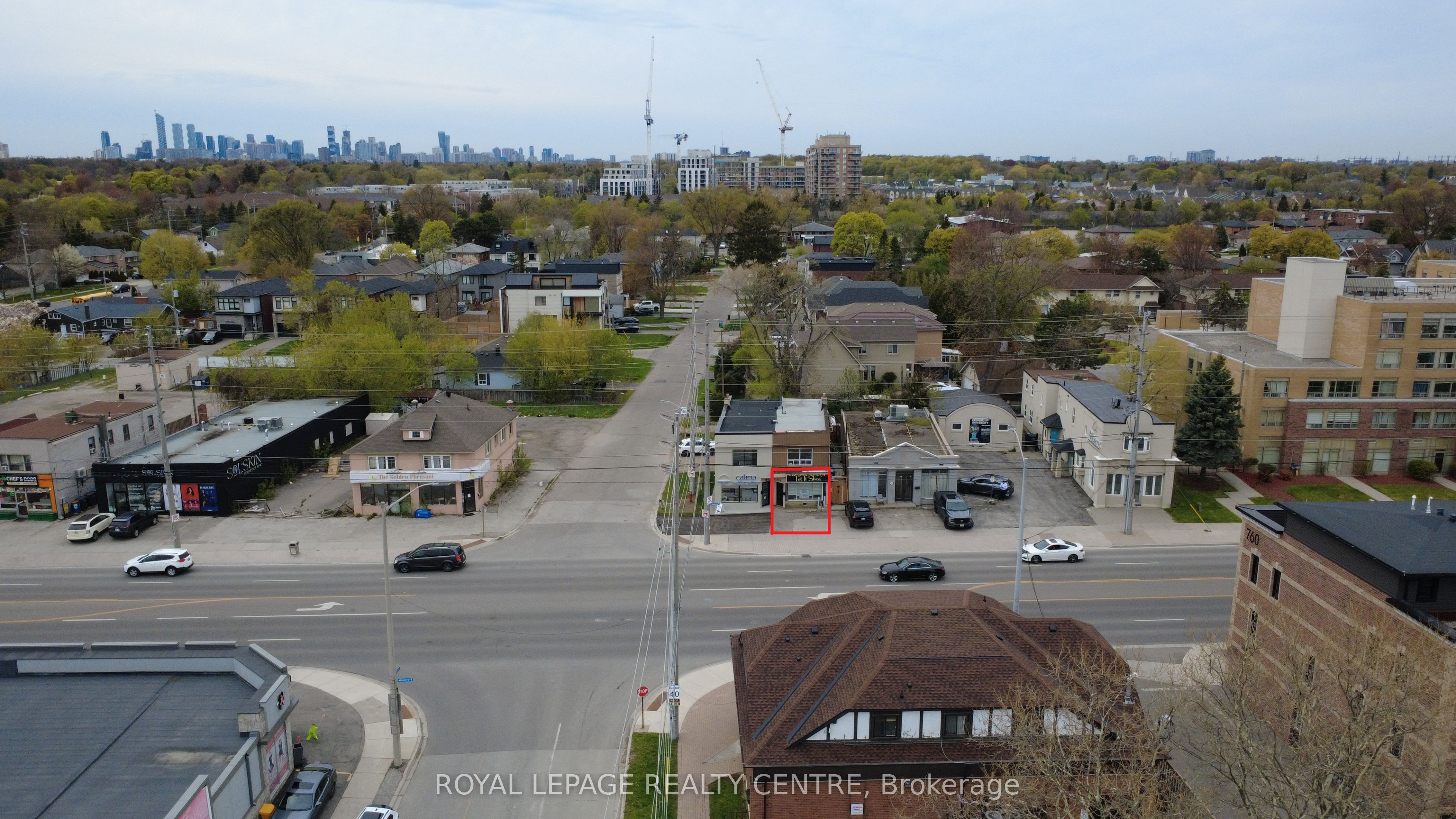 Additional image 2 of 745 Lakeshore Road E, Mississauga, ON, L5E 1C6