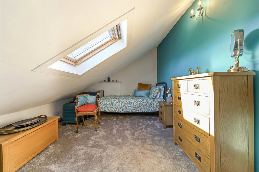 Additional image 18 of 4 bed flat for saleBentinck Street, Greenock, Inverclyde PA16