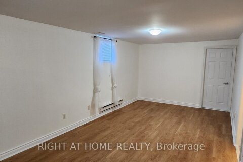 Additional image 8 of 1-990 Midland Avenue, Toronto, ON, M1K 4G6