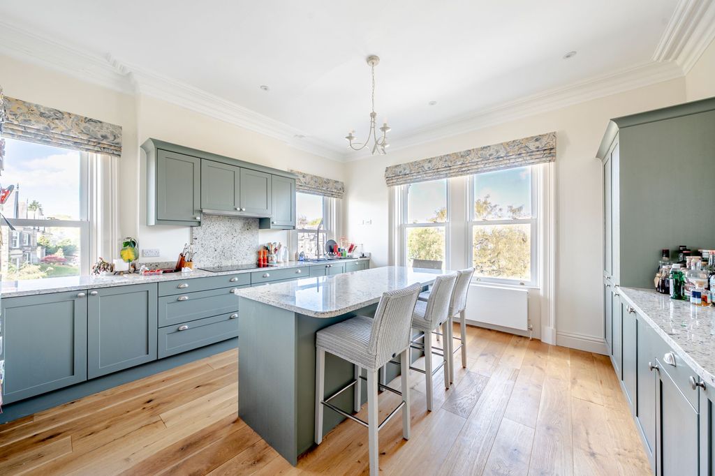 Additional image 3 of 4 bed flat to rentBeech Grove, Harrogate HG2