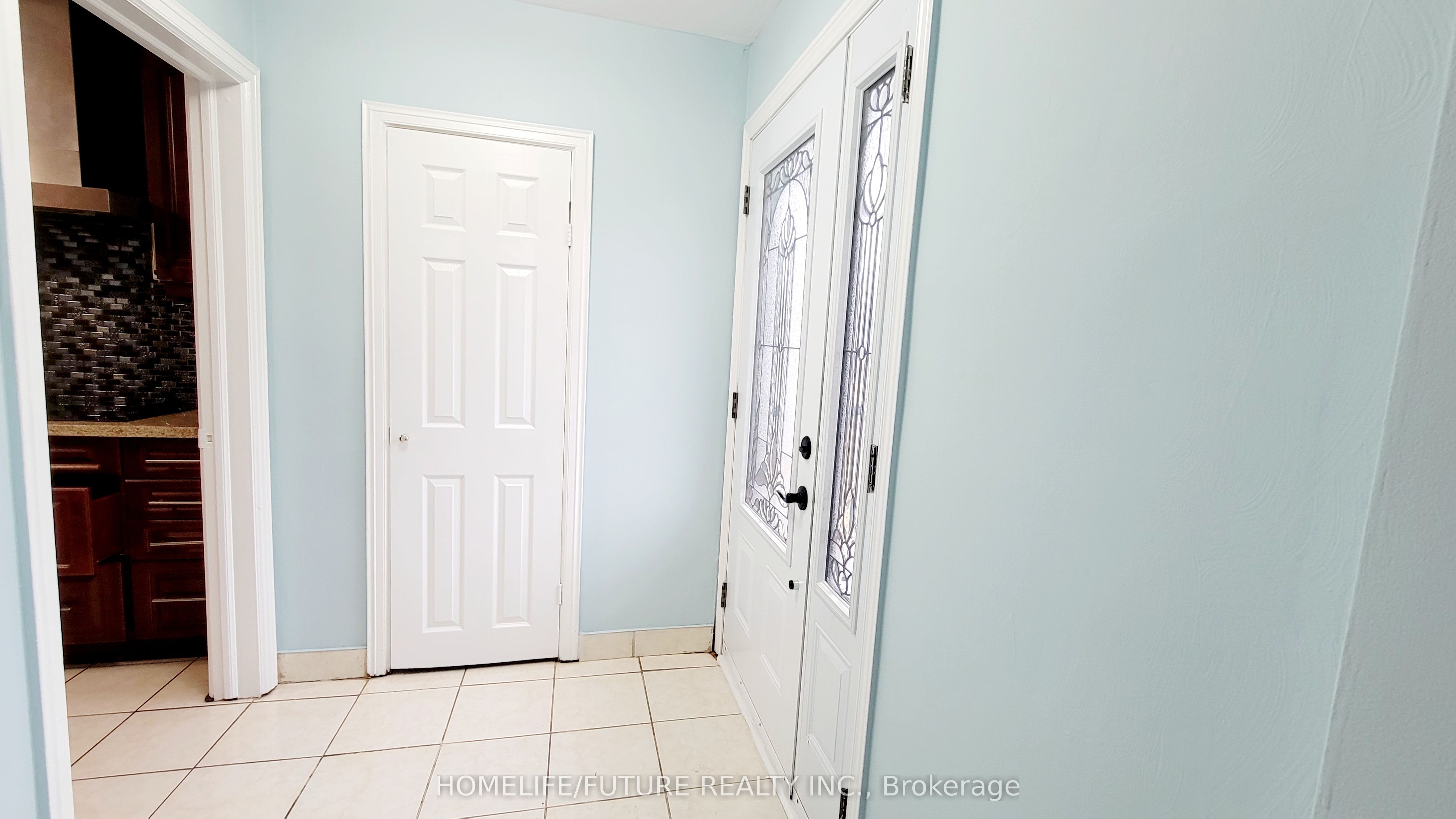 Additional image 2 of Main-73 Flora Drive, Toronto, ON, M1P 1A5
