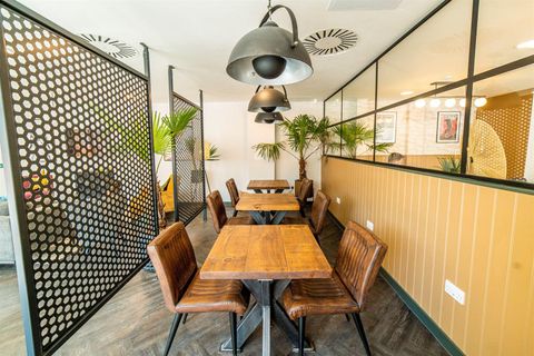 Calton Road, Edinburgh EH8, Studio to rent