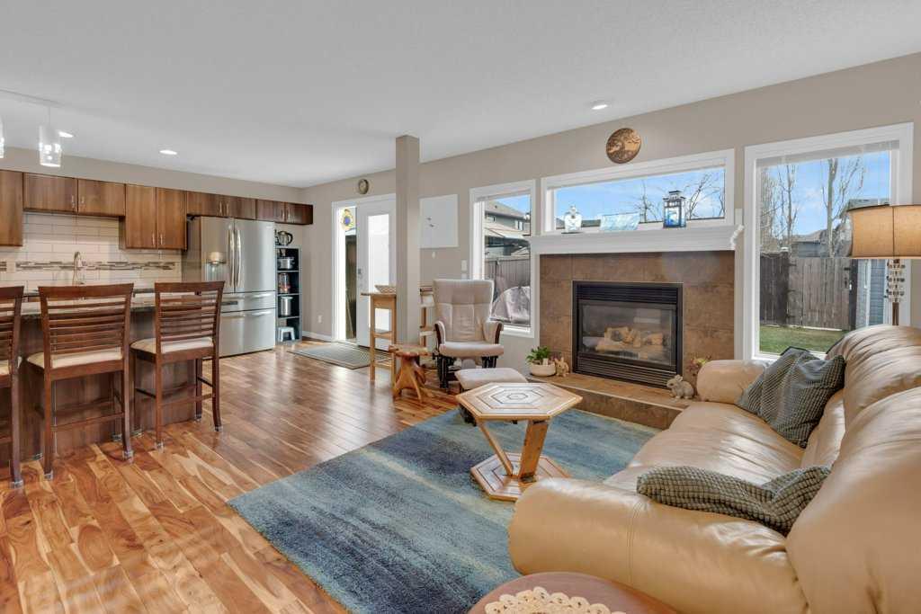Additional image 3 of 15 New Brighton Manor SE, Calgary, AB, T2Z 4G8