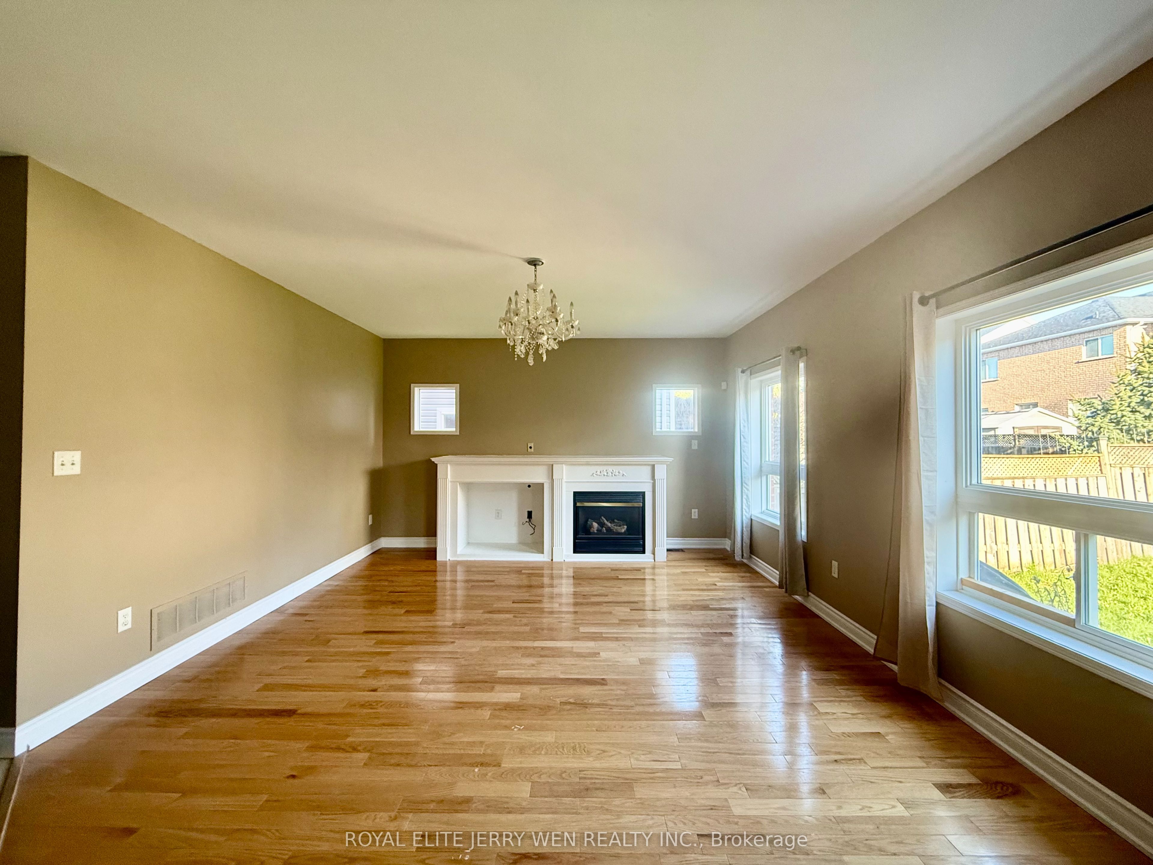 Additional image 5 of Main-1464 Coldstream Drive, Oshawa, ON, L1K 2Y8