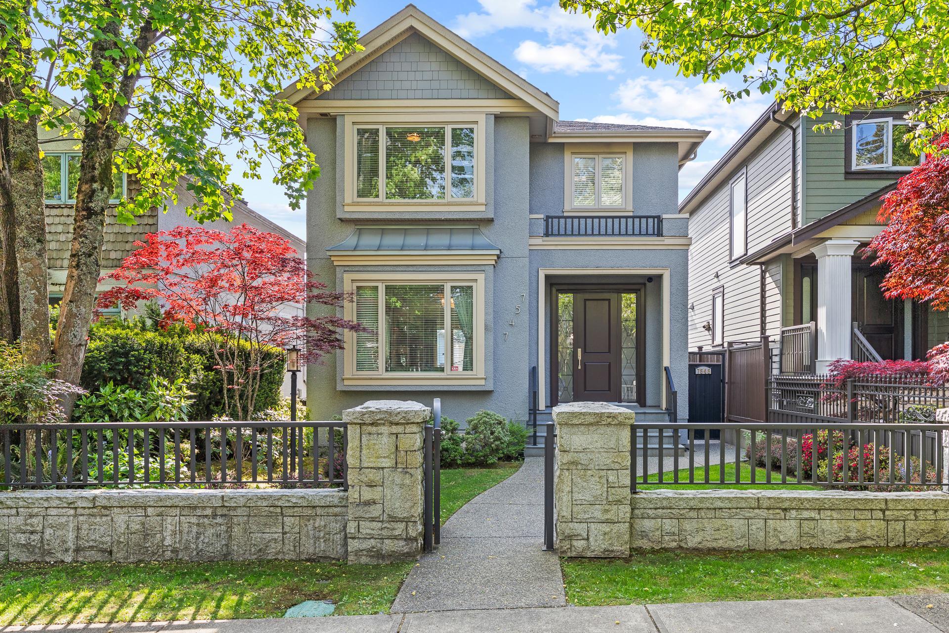 7547 Selkirk Street, Vancouver, BC, V6P 4H3