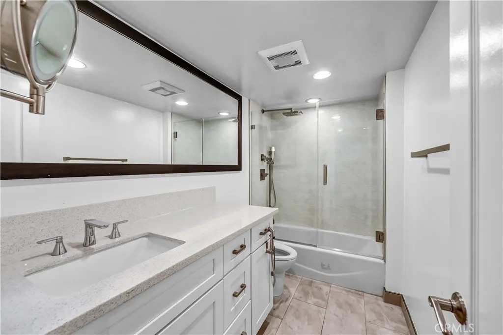 Additional image 15 of 1900 Vine Street Unit 212, Los Angeles, CA 90068