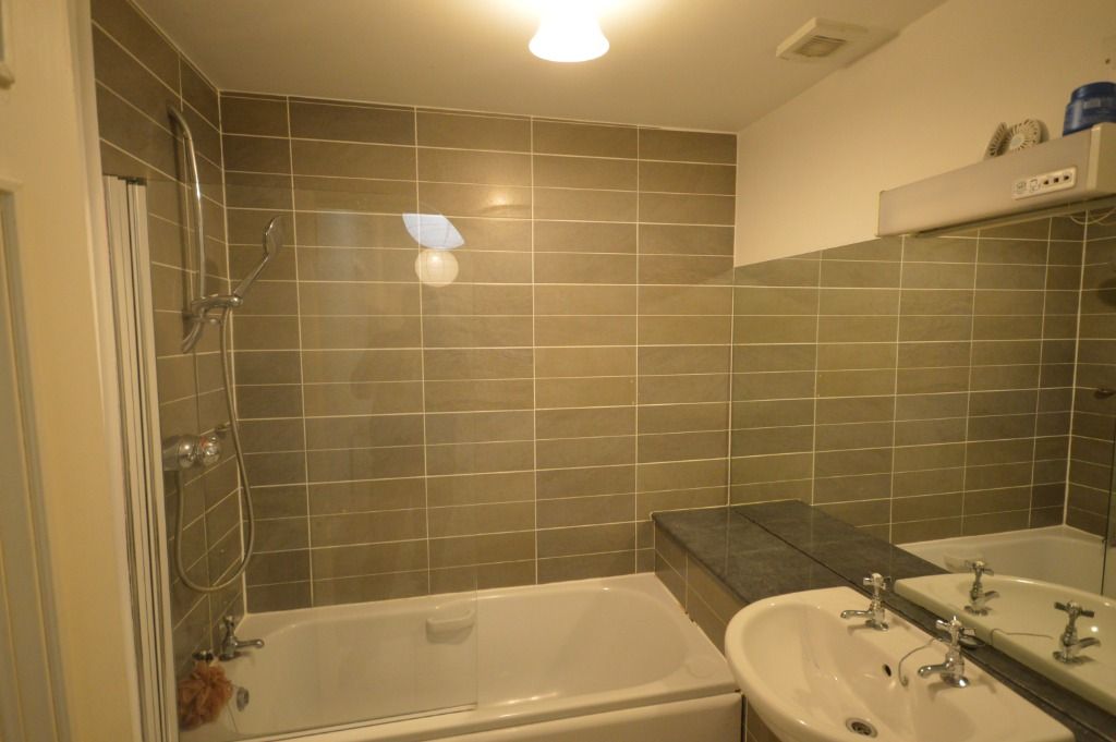 Additional image 8 of 2 bed flat to rentTay Street, Perth, Perthshire PH1