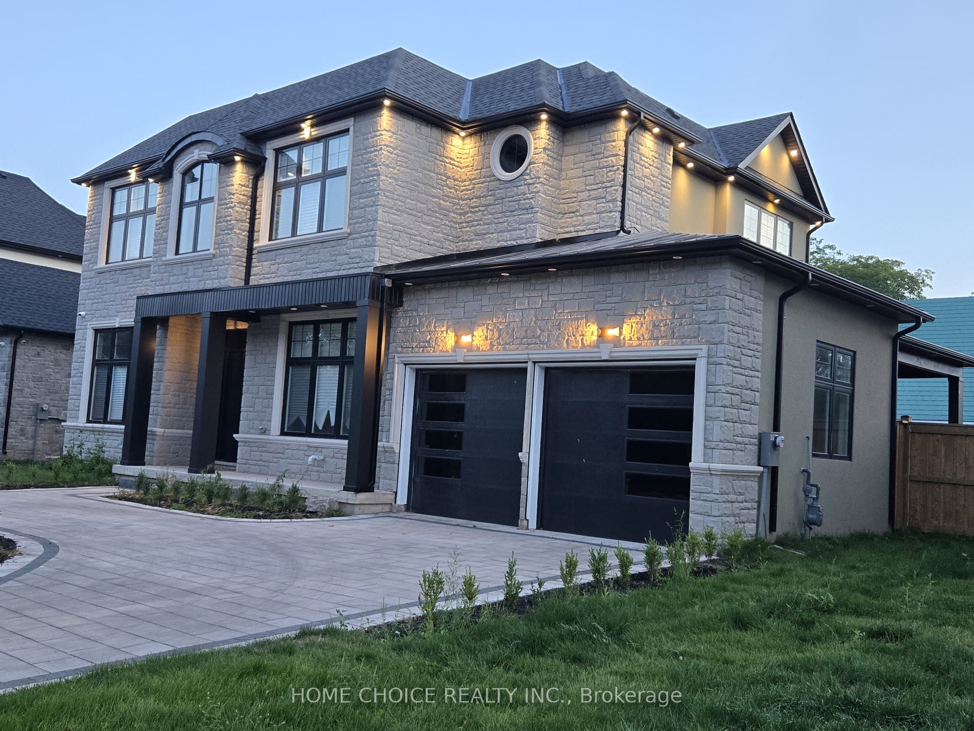 Additional image 2 of 302 Tuck Drive, Burlington, ON, L7L 2R3