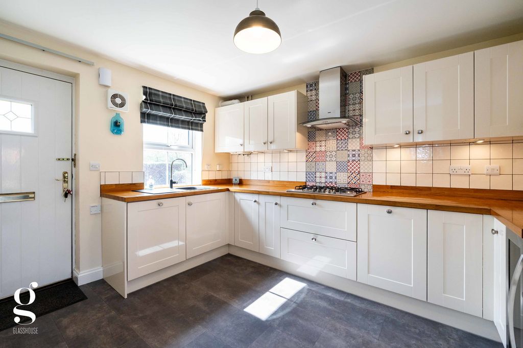 Additional image 3 of 4 bed terraced house to rentStaddlestone Circle, Saxon Gate, Hereford HR2