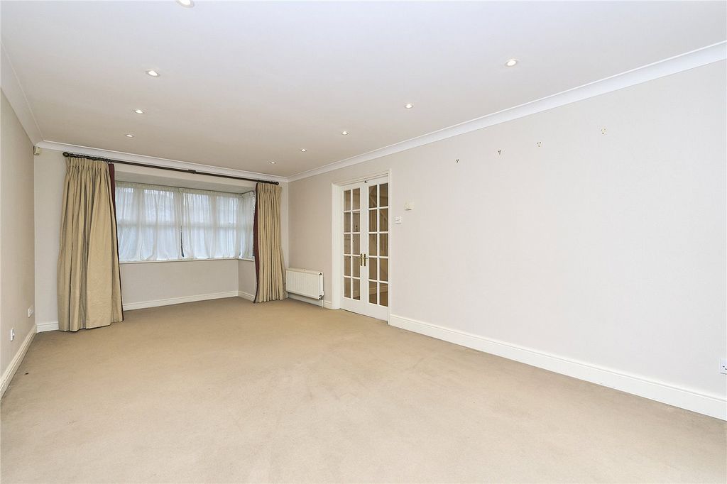 Additional image 16 of 4 bed detached house to rentSaint Andrews Gardens, Cobham, Surrey KT11