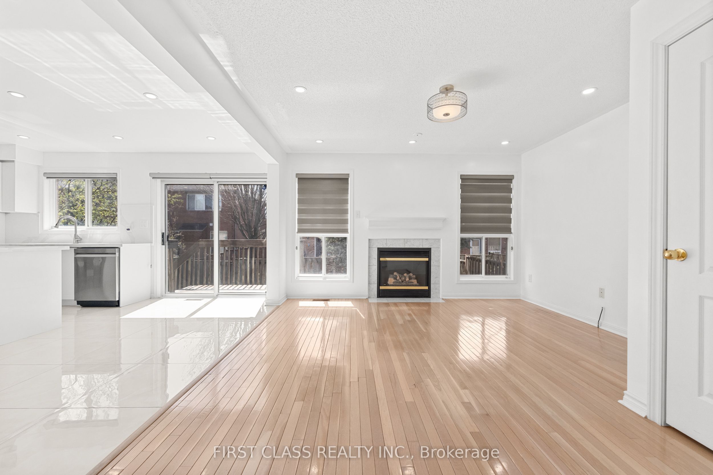 Additional image 5 of Main-5554 Churchill Meadows Boulevard, Mississauga, ON, L5M 6M6