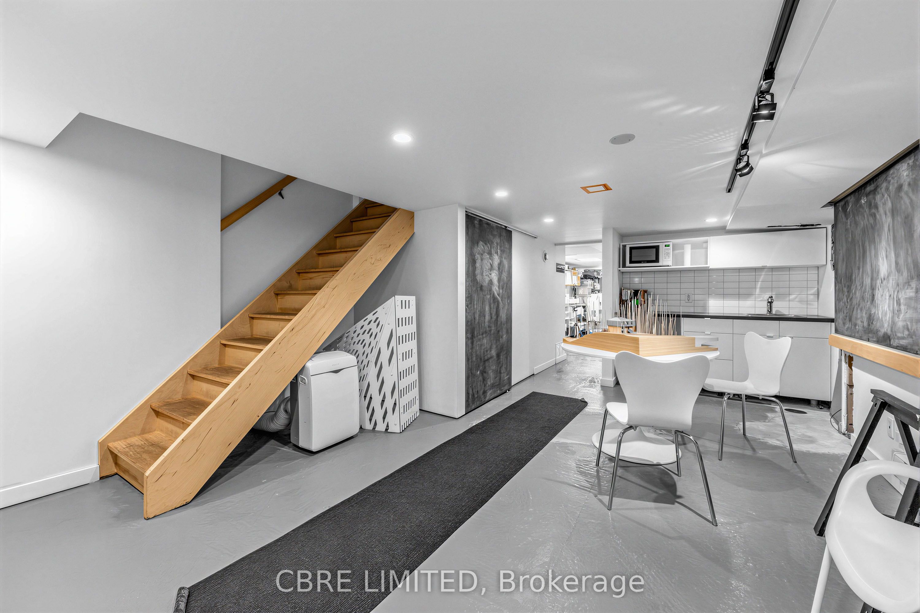 Additional image 3 of 1088 Bathurst Street, Toronto, ON, M5R 3G9