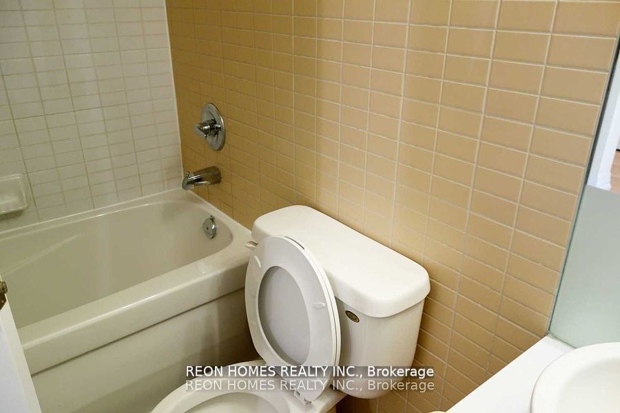 Additional image 6 of 1402-21 Carlton Street, Toronto, ON, M5B 1L2