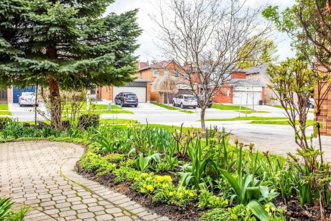 Additional image 8 of 60 Starspray Boulevard, Toronto, ON, M1C 4P3