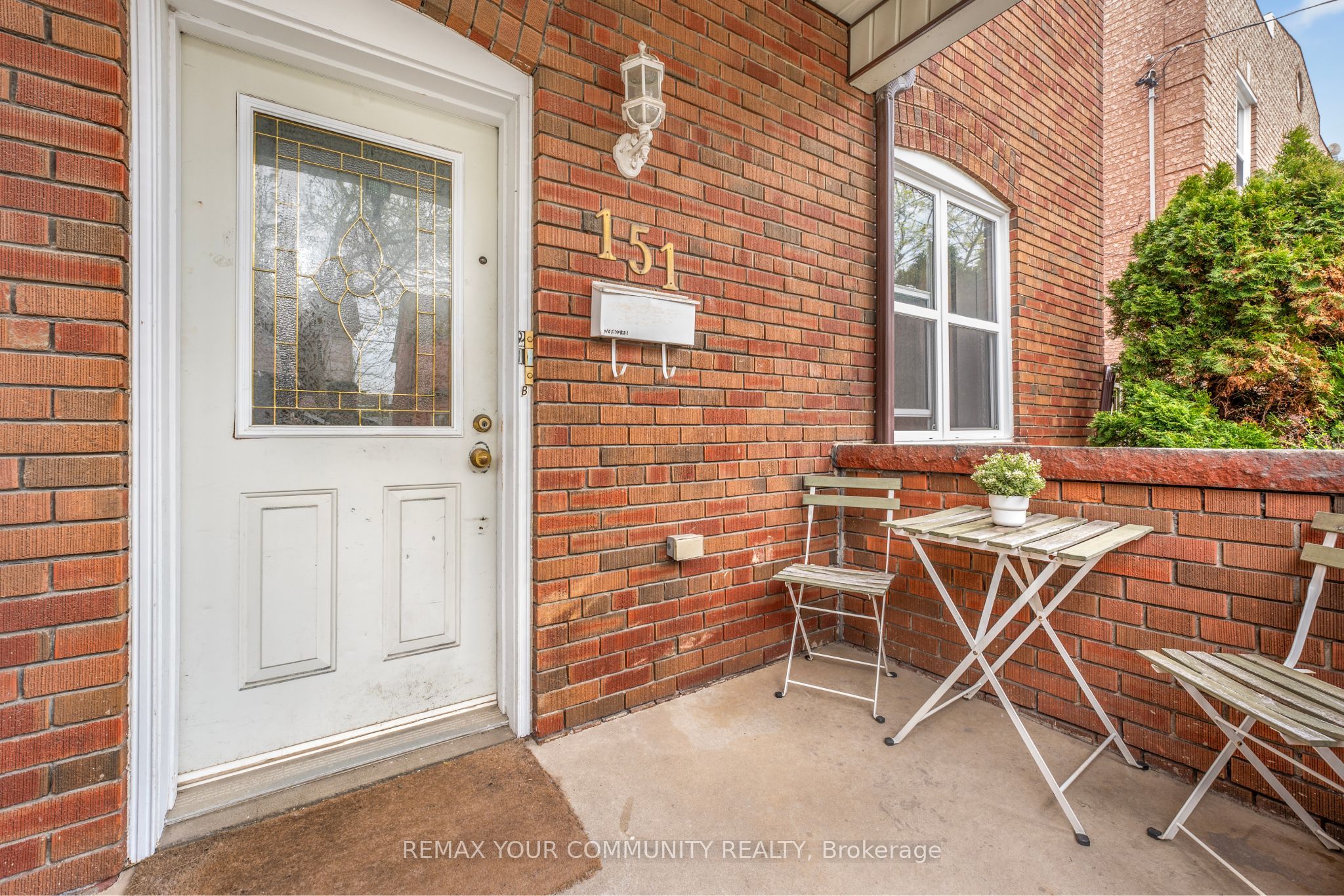 Main-151 Dovercourt Road, Toronto, ON, M6J 3C5