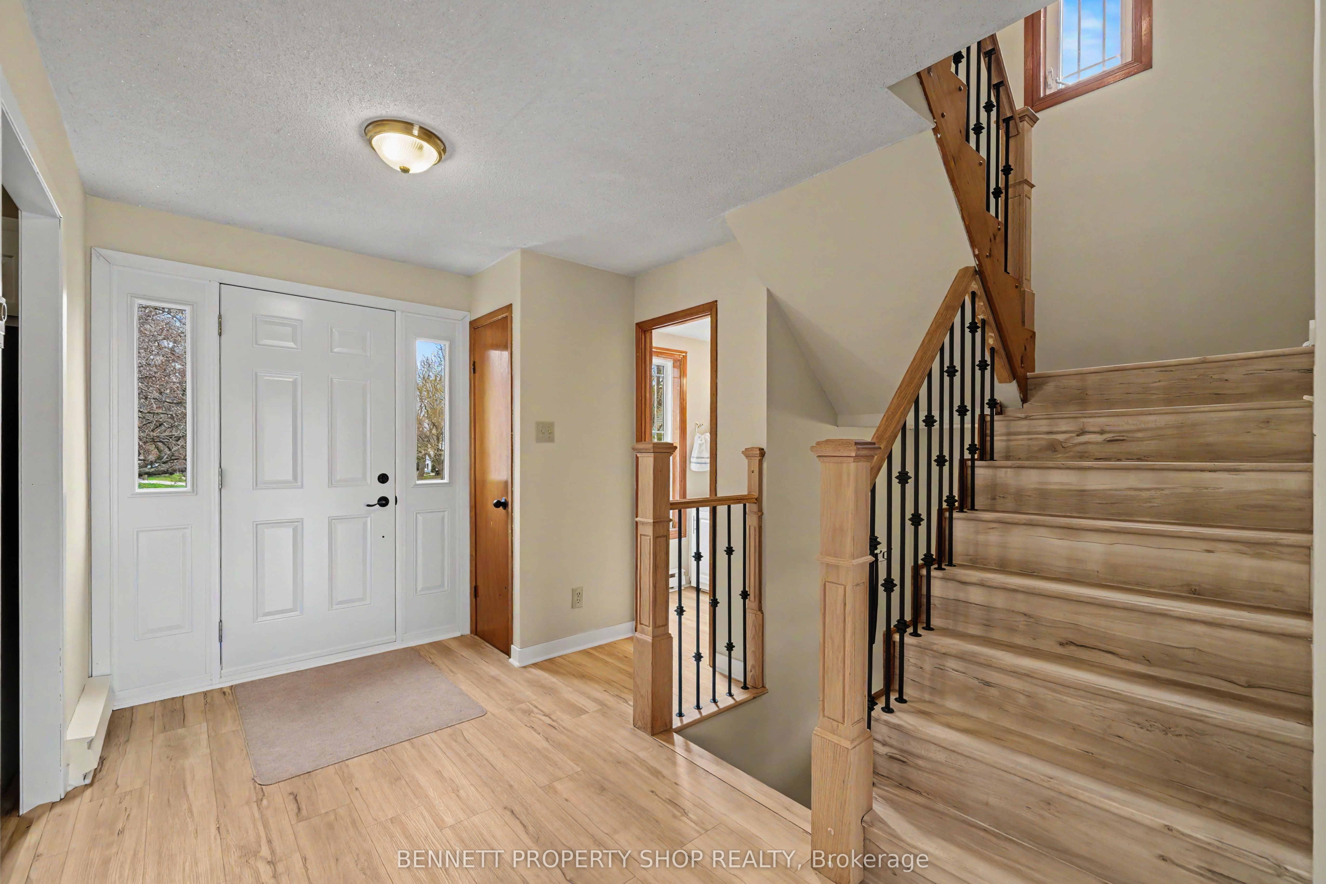 Additional image 4 of 22 Poole Creek Crescent, Ottawa, ON, K2S 1T6