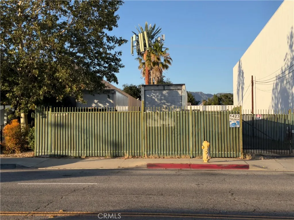 Additional image 2 of 1423 Truman St, San Fernando, CA 91340