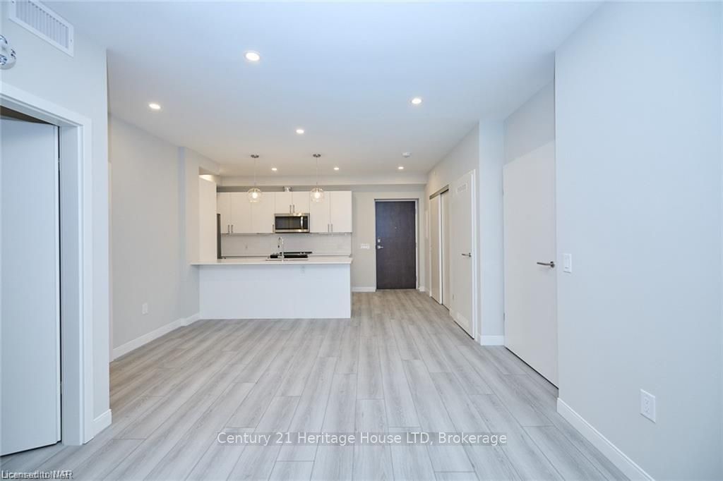 Additional image 3 of 704-118 West Street, Port Colborne, ON, L3K 4E6