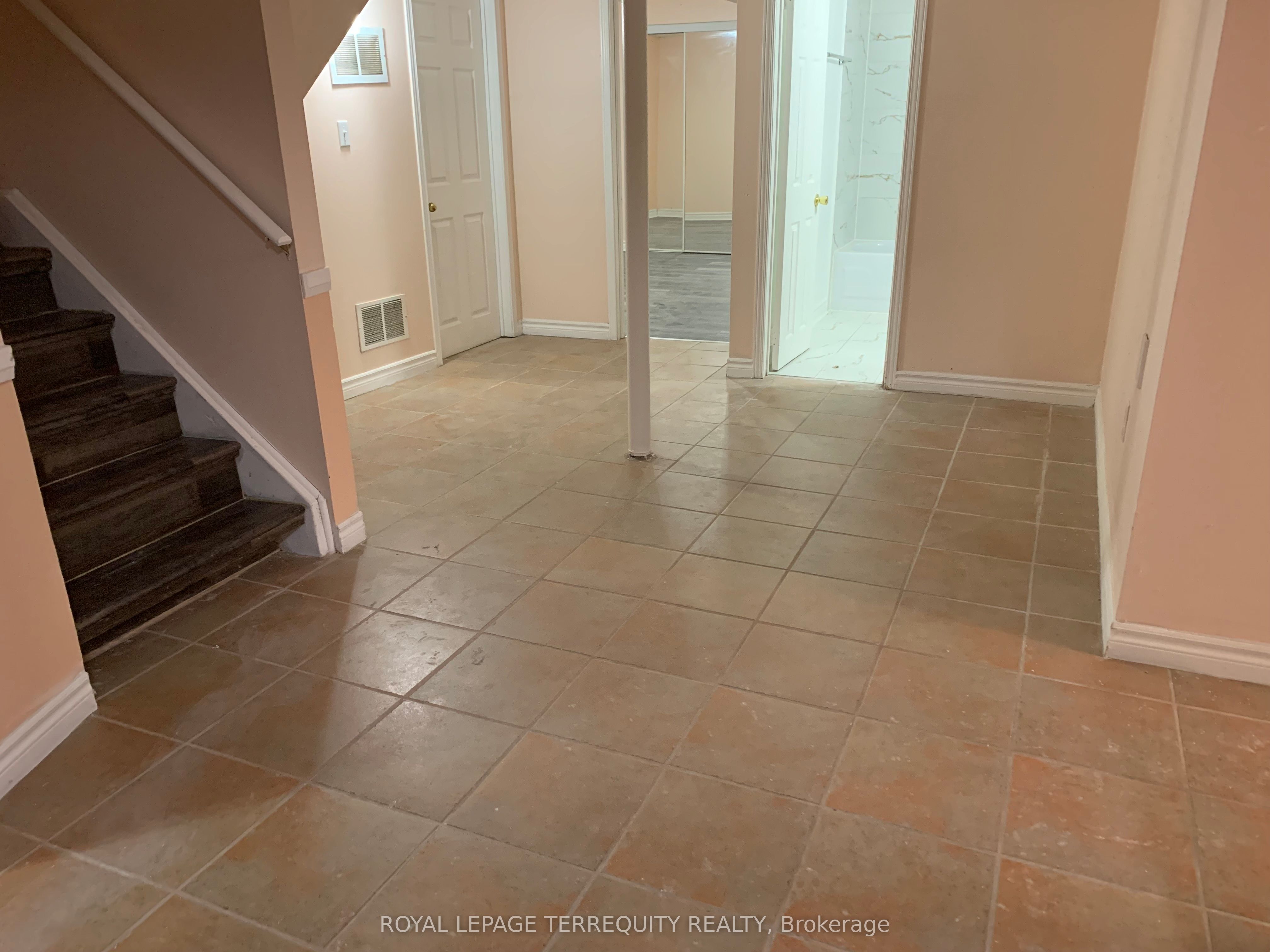 Bsmt-12 Balmy Way, Brampton, ON, L6P 1L3 photo 3