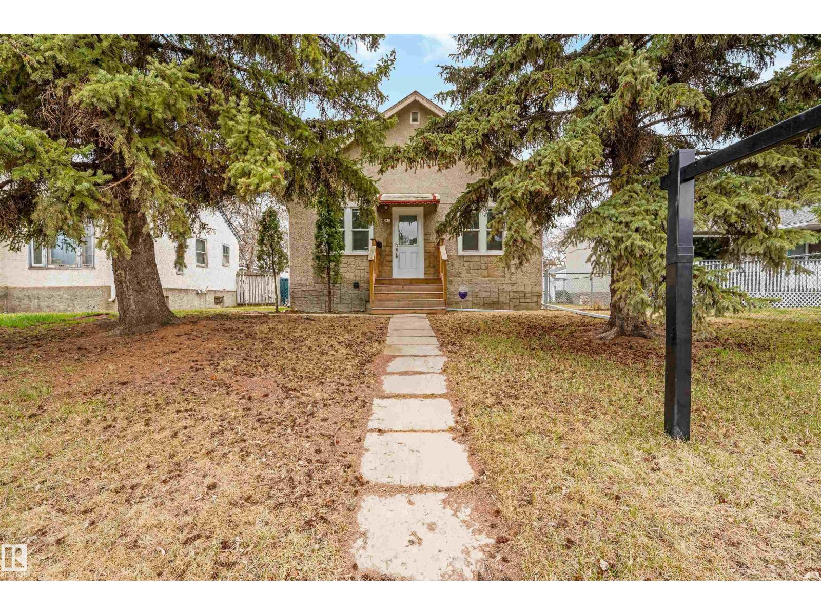 Additional image 2 of 11828 50 Street NW, Edmonton, AB, T5W3B9
