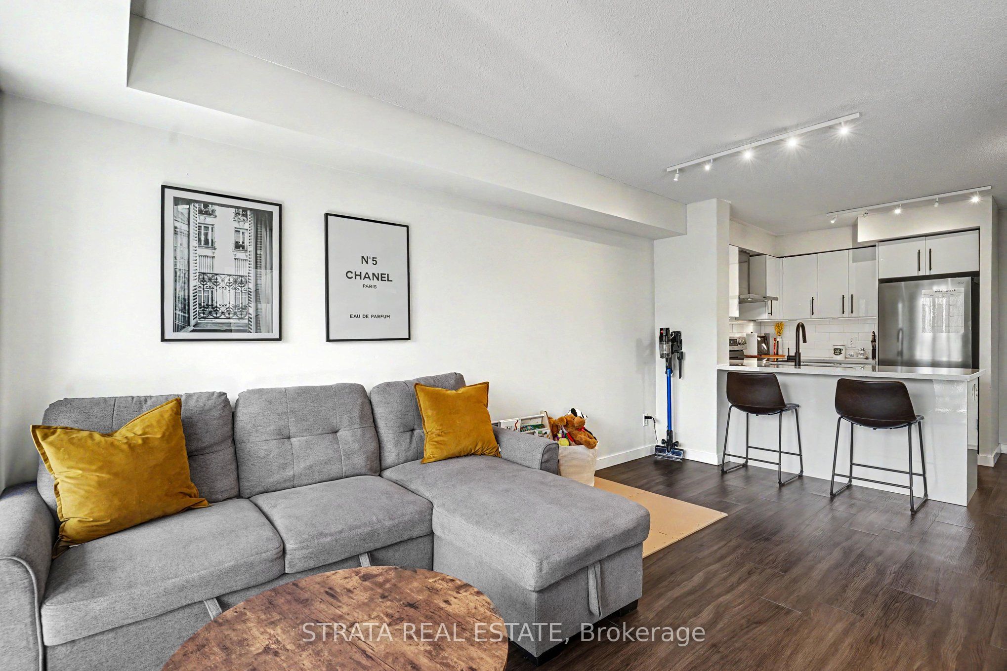 Additional image 2 of 510-120 Dallimore Circle, Toronto, ON, M3C 4J1