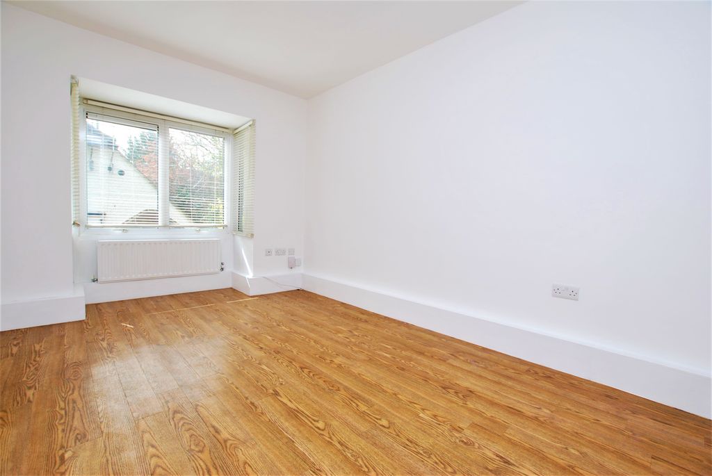 Additional image 3 of 1 bed flat to rentMathon Court, Cross Lane, Guildford, Surrey GU1