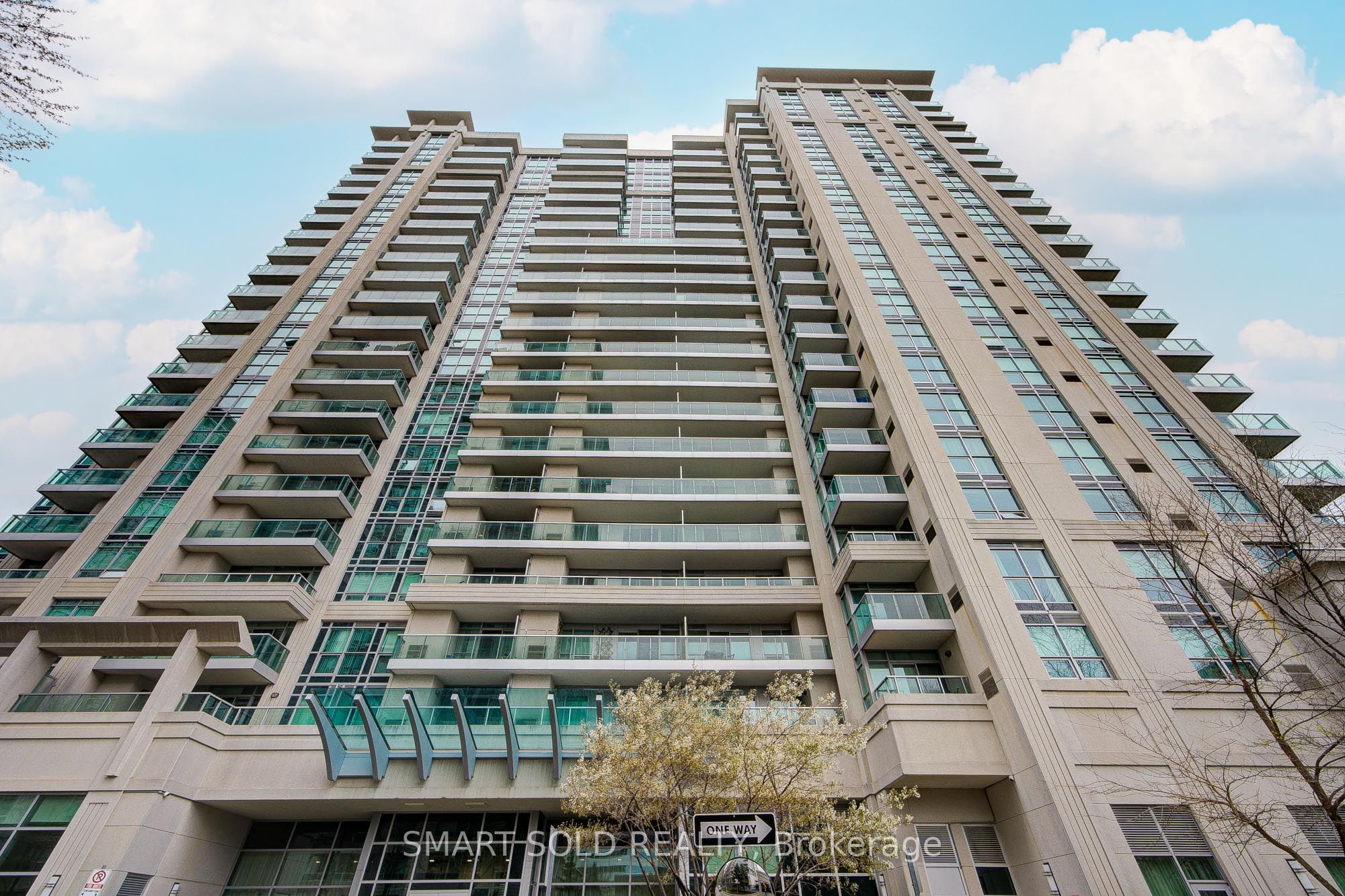 1216-17 Anndale Drive, Toronto, ON, M2N 2W7