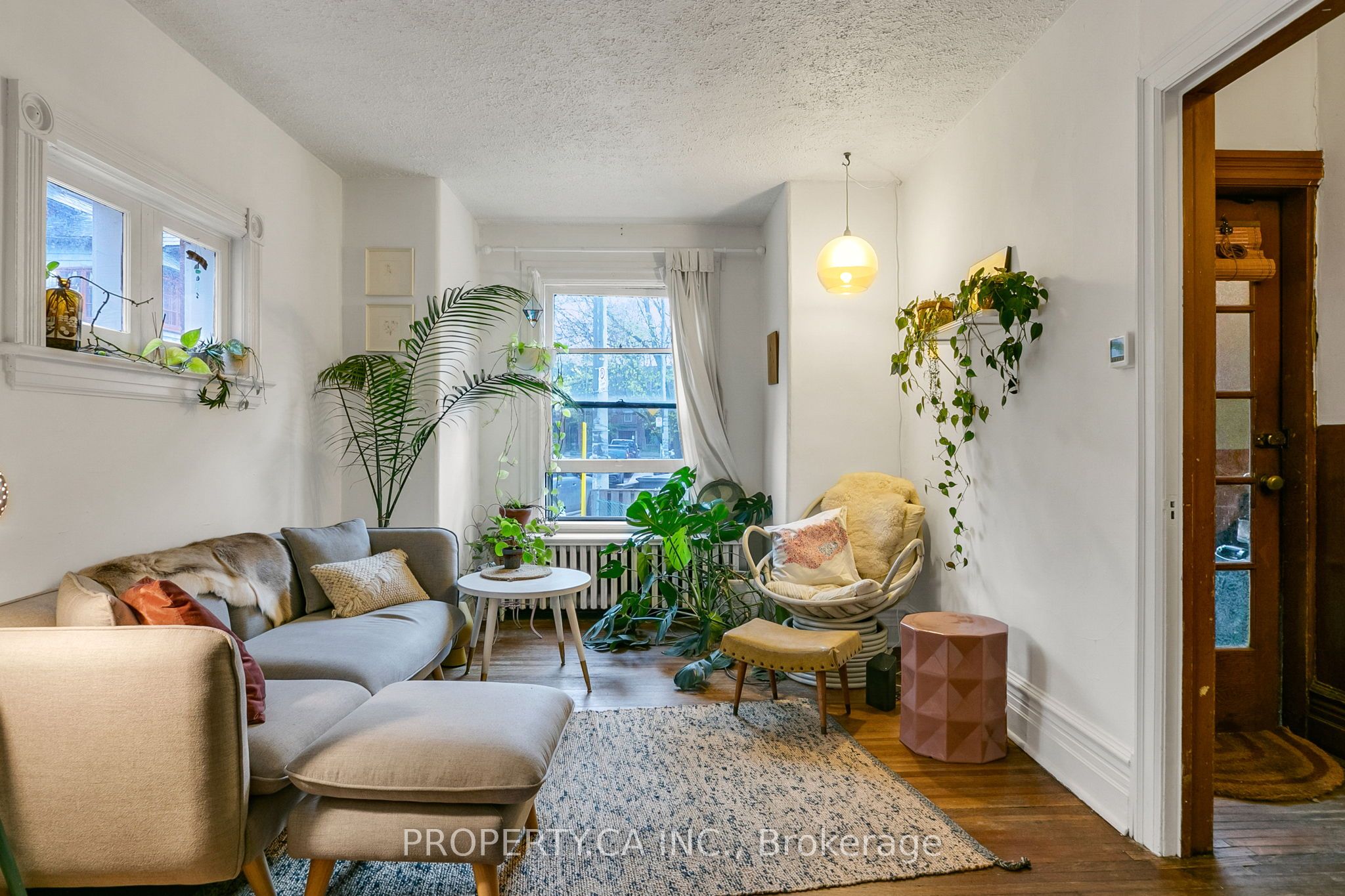 5 Mackenzie Crescent, Toronto, ON, M6J 1S9 photo 3
