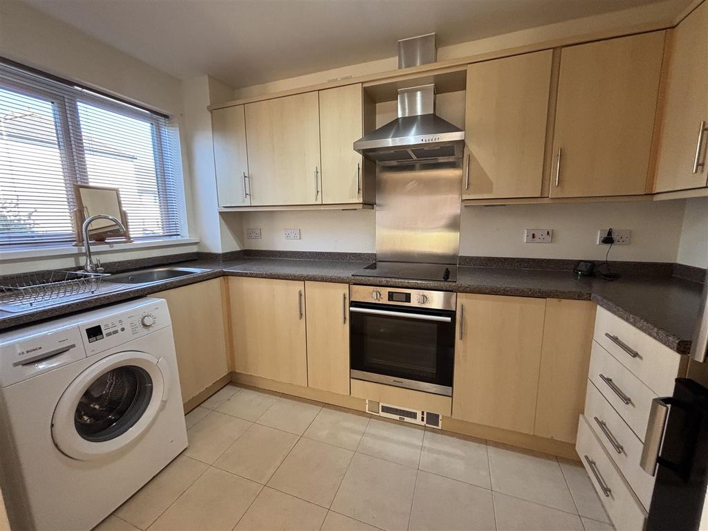 Additional image 2 of 2 bed flat for saleBryntition, Llanelli SA15