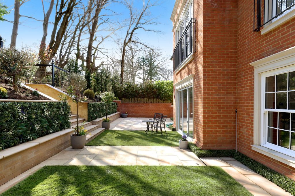 Additional image 31 of 6 bed detached house for saleValley Way, Gerrards Cross SL9