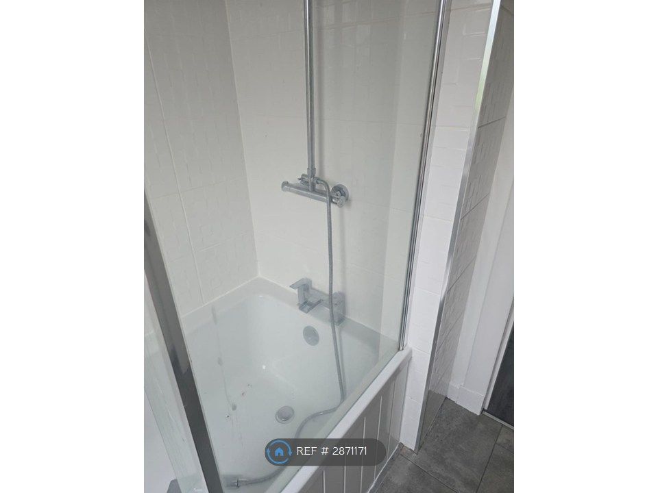 Additional image 15 of 2 bed flat to rentElm Road, Clydebank G81