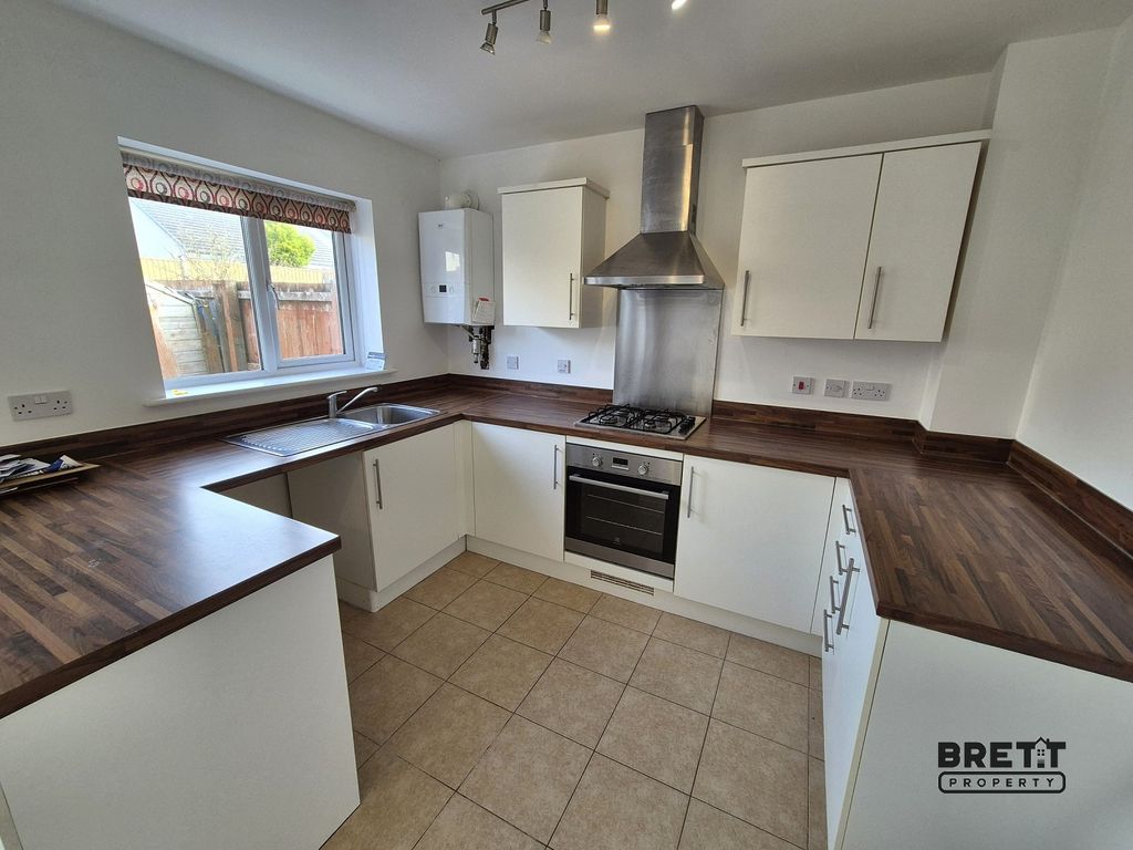 Additional image 4 of 3 bed semi-detached house to rent36 Belfrey Close, Hubberston, Milford Haven, Pembrokeshire. SA73