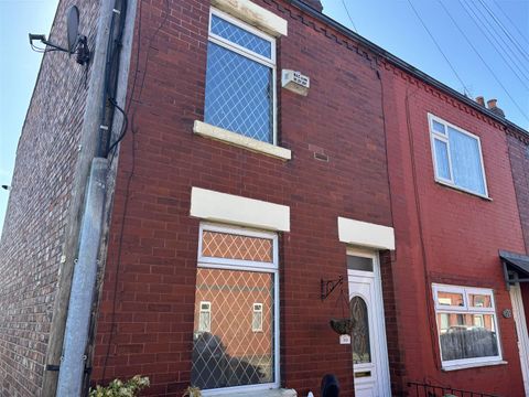 Holyoake Street, Droylsden M43