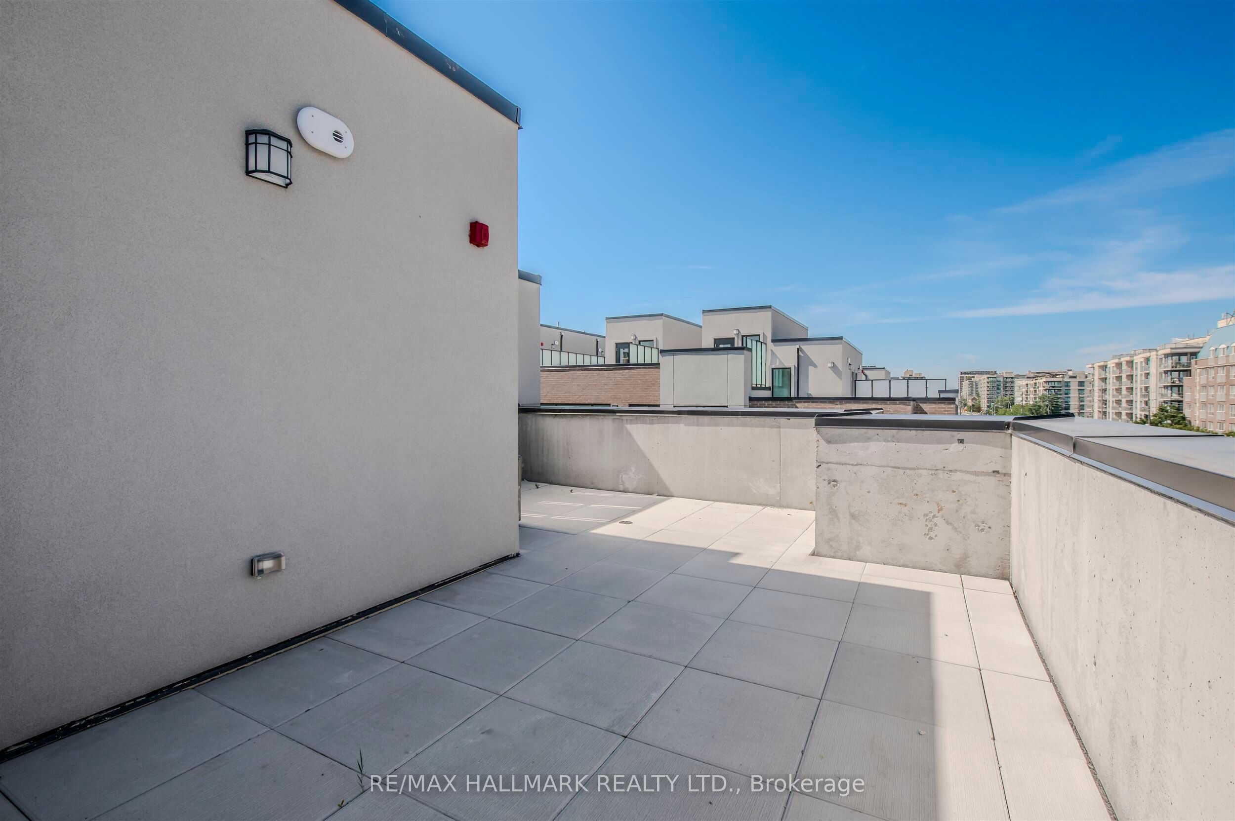 Additional image 3 of 4th floor-34-851 Sheppard Avenue W, Toronto, ON, M3H 0E8