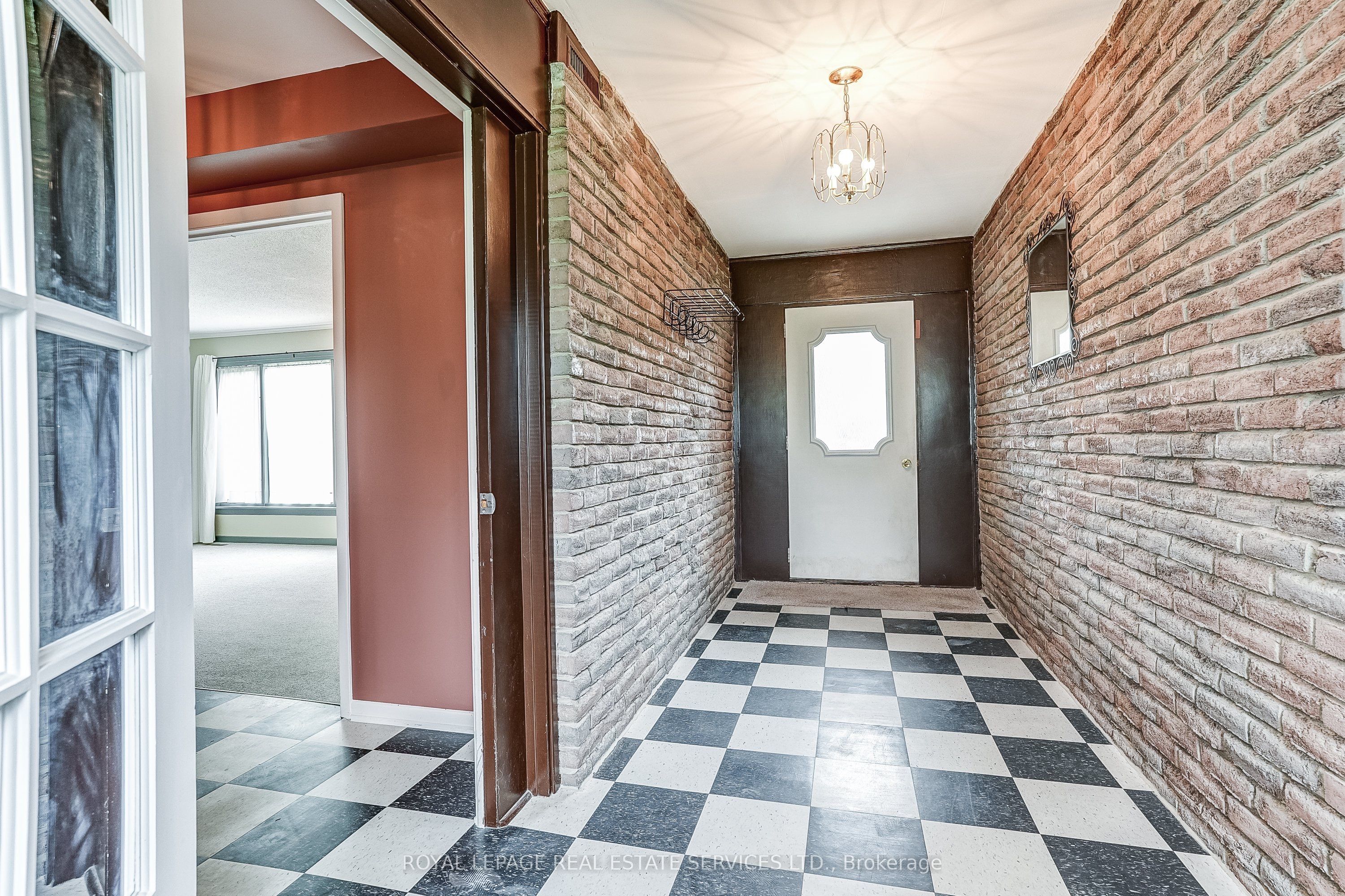 Additional image 4 of 8 Kenninghall Boulevard, Mississauga, ON, L5N 1J4