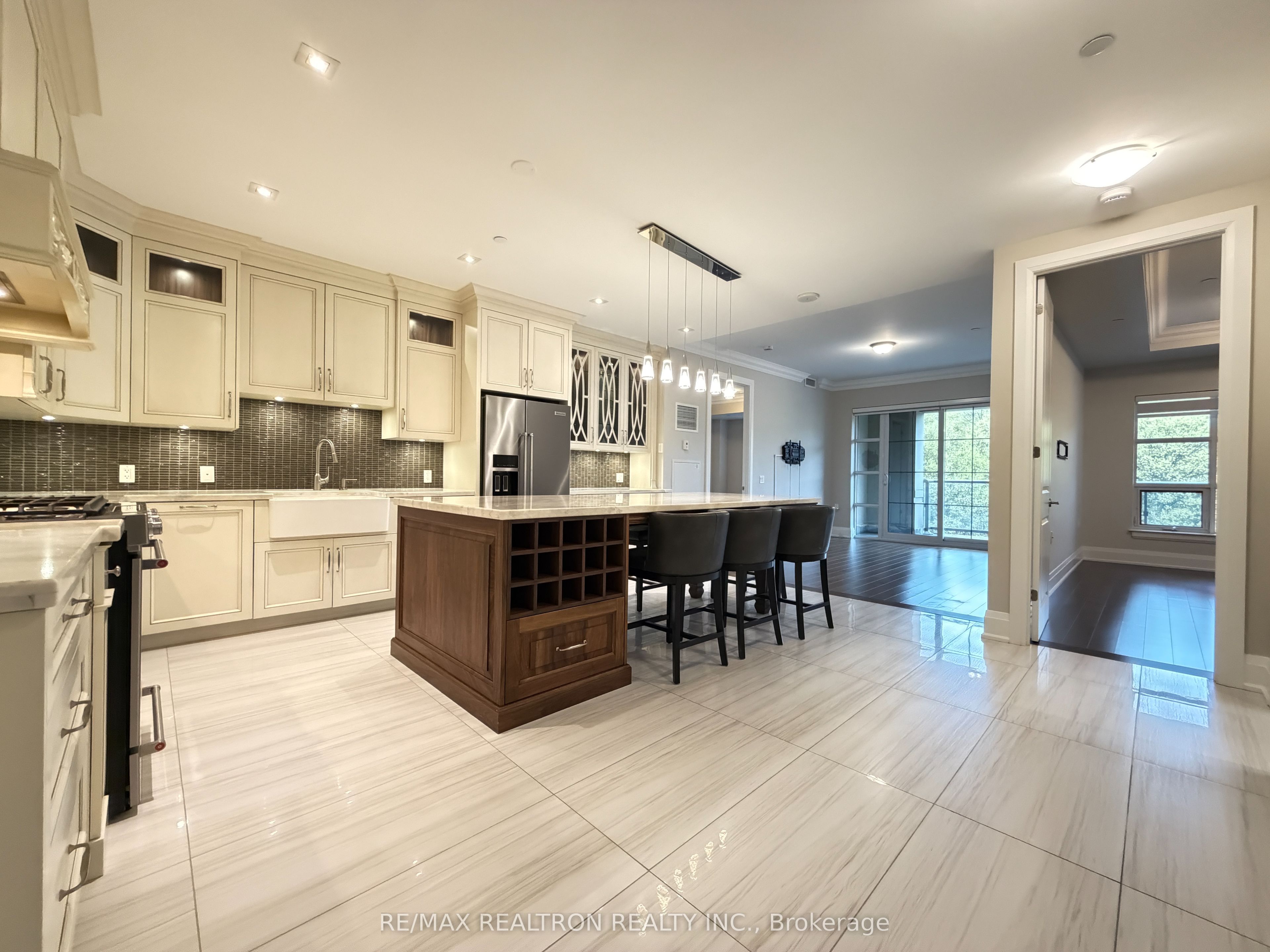 Additional image 4 of 501-9909 Pine Valley Drive, Vaughan, ON, L4H 4M1