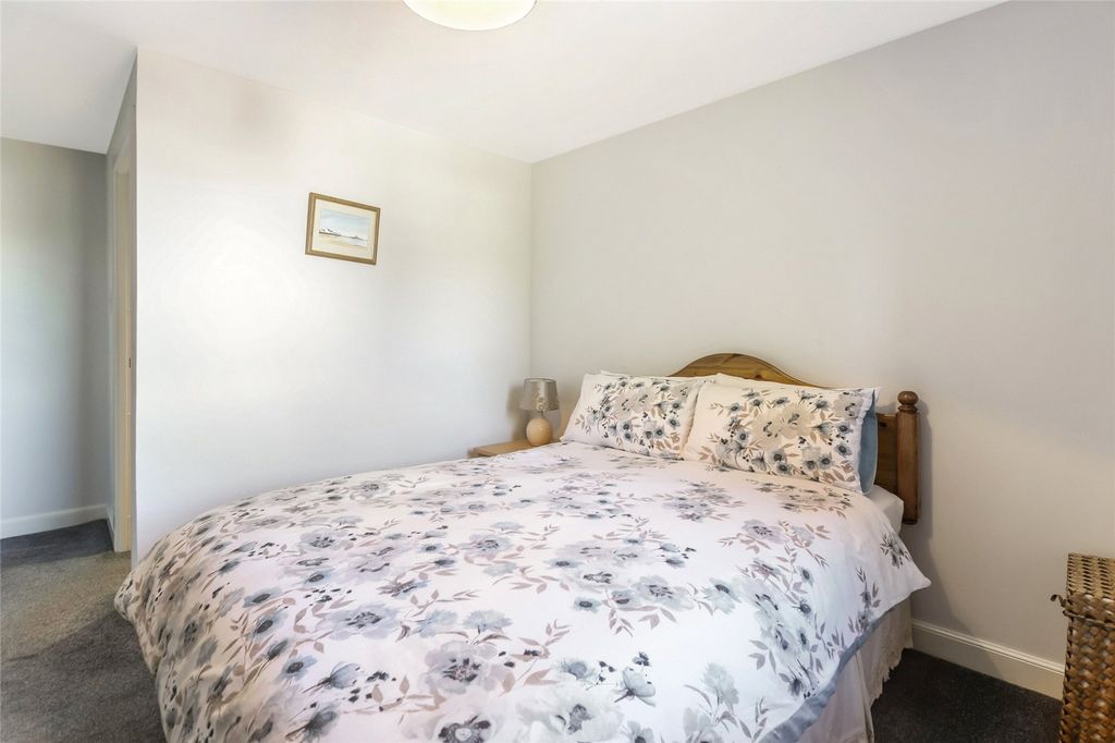 Additional image 8 of 2 bed flat for saleWest King Street, Helensburgh, Argyll And Bute G84
