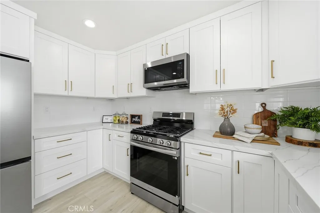 Additional image 75 of 305 N College Drive, La Habra, CA 90631