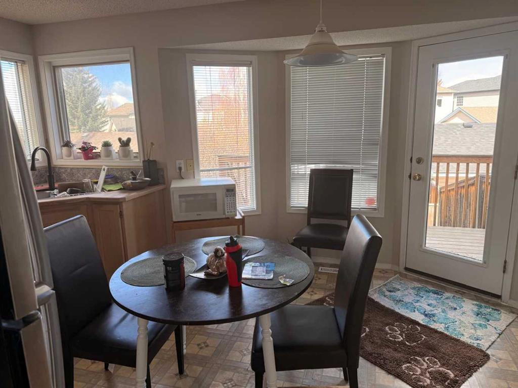 Additional image 6 of 7212 Sierra Morena Boulevard SW, Calgary, AB, T3H 3G5